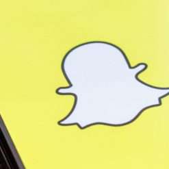 Snapchat: teenager al riparo da richieste di amicizia degli adulti