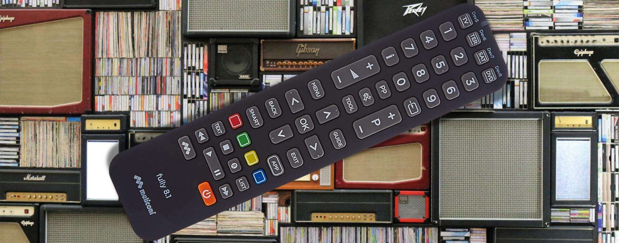 Telecomando 8 in 1: comandi ogni TV e dispositivo che hai Telecomando 8 in 1: comandi ogni TV e dispositivo che hai