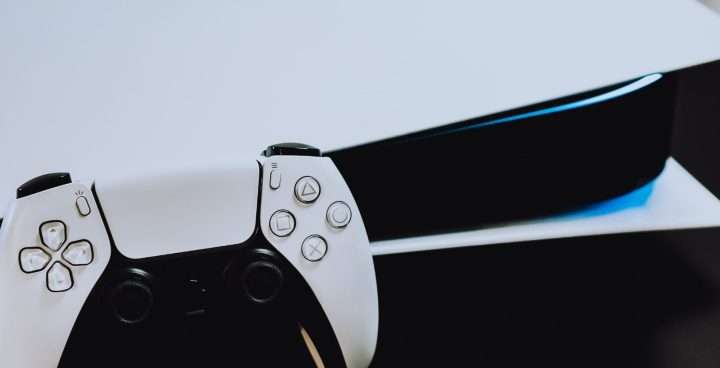 PS5 disponibile da GameStop: possibili drop a marzo 2022?