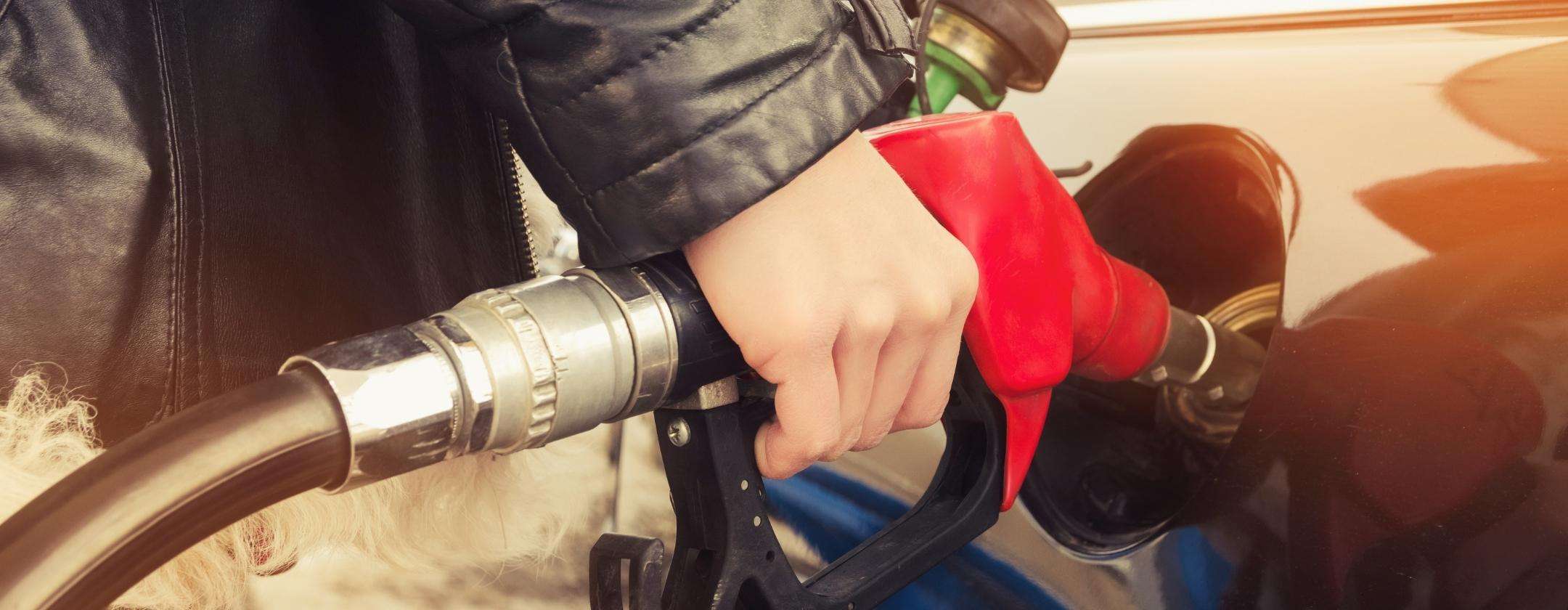 Caro benzina: ecco le app che ti aiuteranno a risparmiare