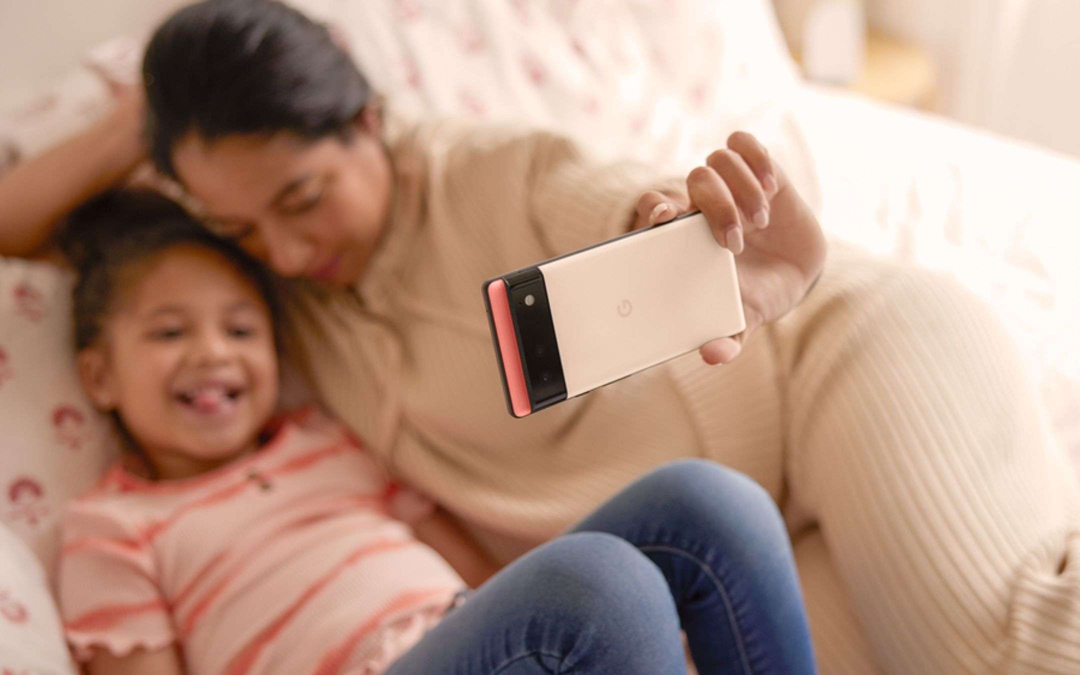 Google Pixel 6 si aggiorna a sorpresa: quali sono le novità? Google Pixel 6 si aggiorna a sorpresa: quali sono le novità?