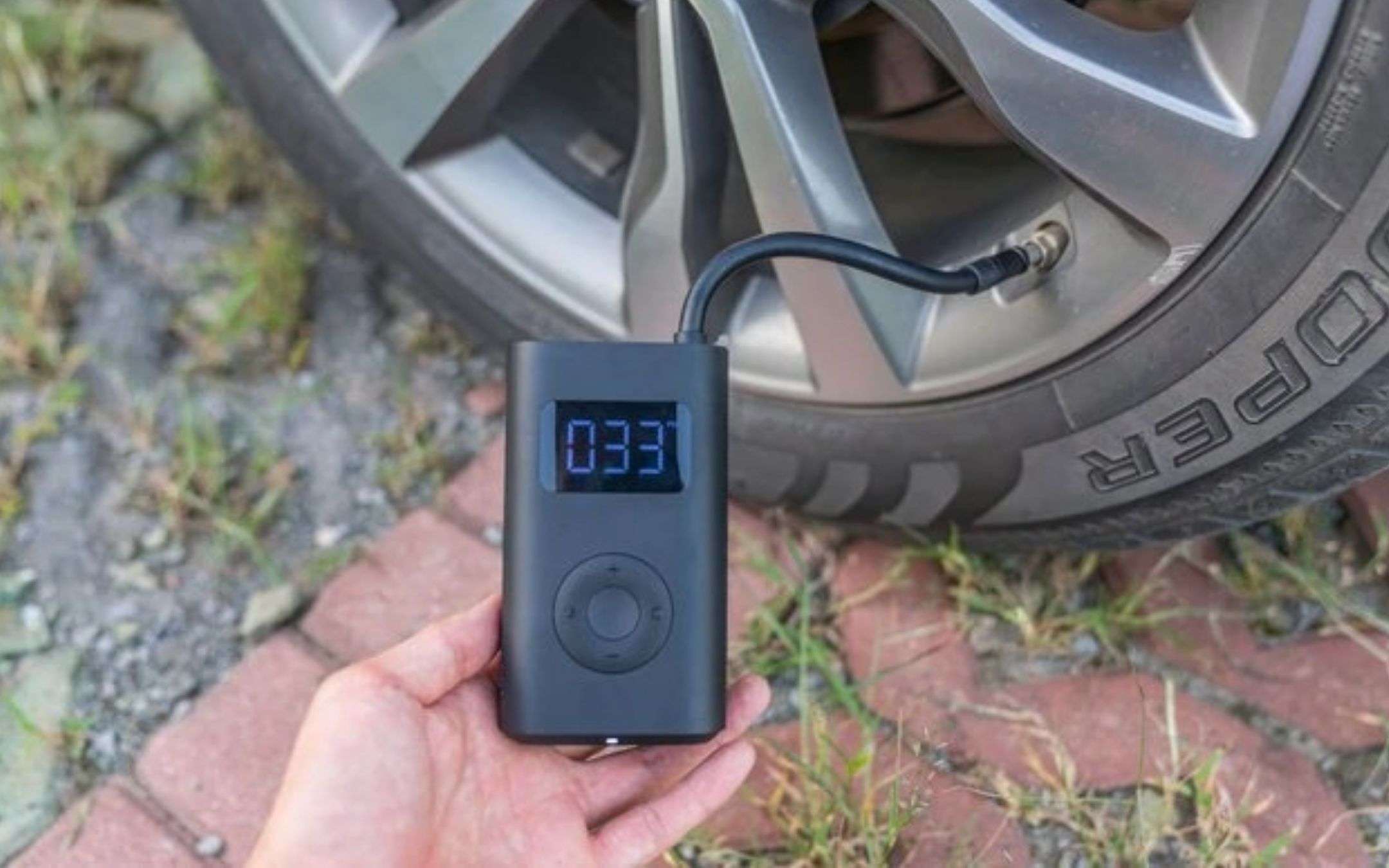 Il compressore senza fili di Xiaomi gonfia anche gli pneumatici (39€) Il compressore senza fili di Xiaomi gonfia anche gli pneumatici (39€)