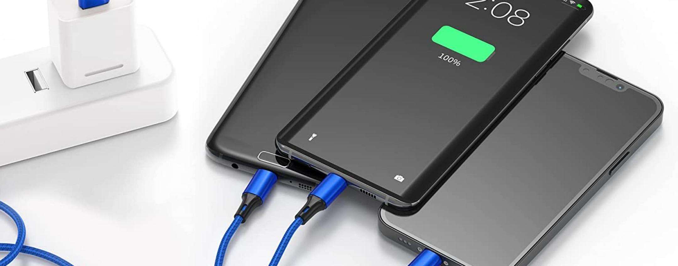 Multicavo inarrestabile: 5€ su Amazon e carichi 3 dispositivi insieme Multicavo inarrestabile: 5€ su Amazon e carichi 3 dispositivi insieme