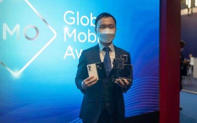 oppo smarthpone mwc disruptive device innovation glomo awards 2022