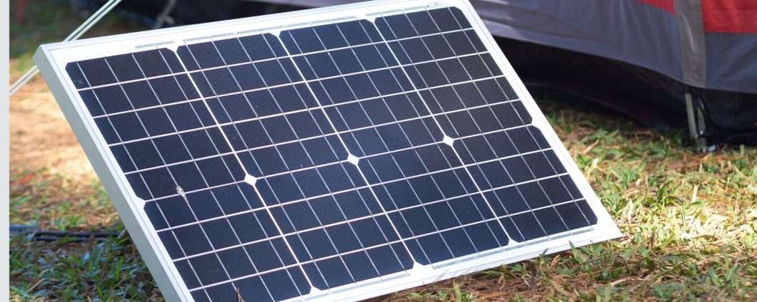 2 kW photovoltaic inverter and 200 watt solar panels at €180: MADNESS