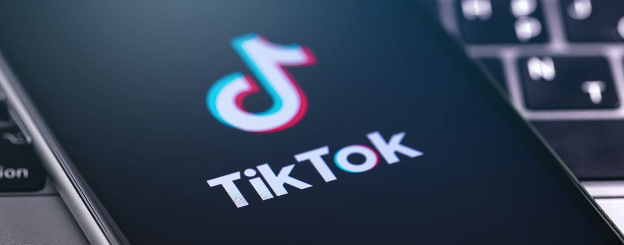 TikTok sospende contenuti e video in diretta dalla Russia TikTok sospende contenuti e video in diretta dalla Russia