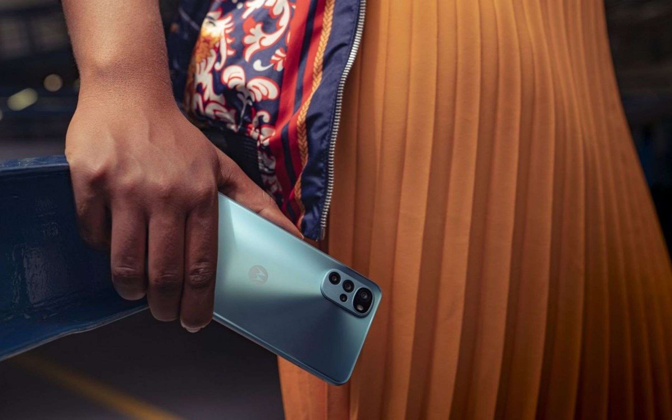 Motorola Moto G22 e G71 5G UFFICIALI ad un prezzo INCREDIBILE