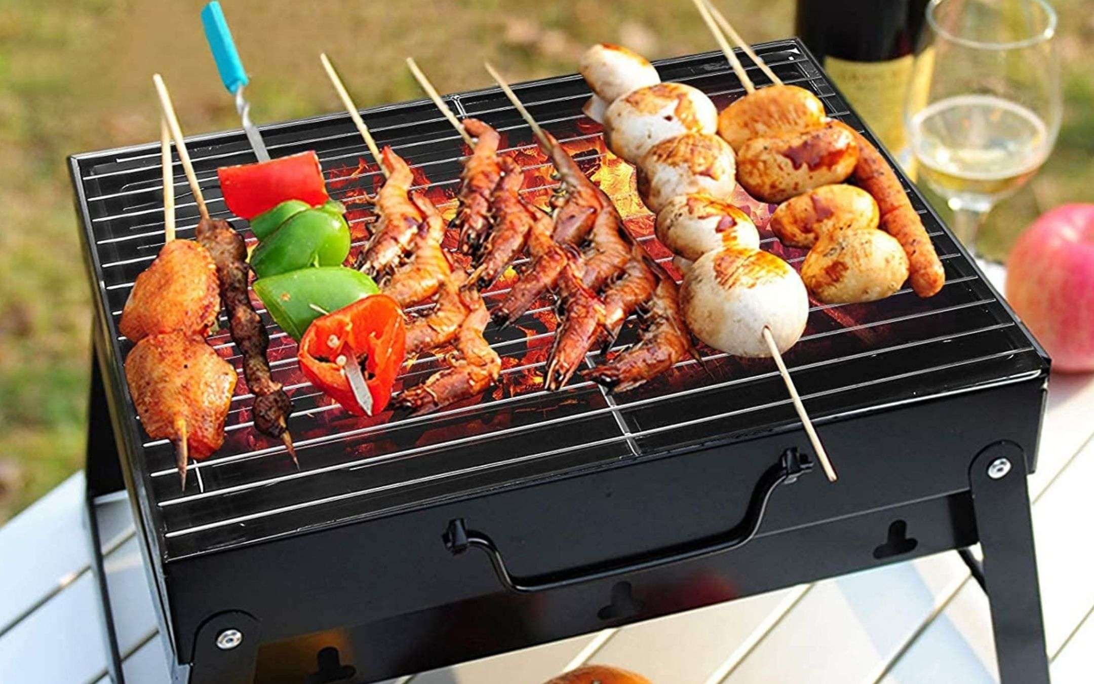 Pic nic il primo maggio? Bastano 21€ per il barbecue portatile Pic nic il primo maggio? Bastano 21€ per il barbecue portatile