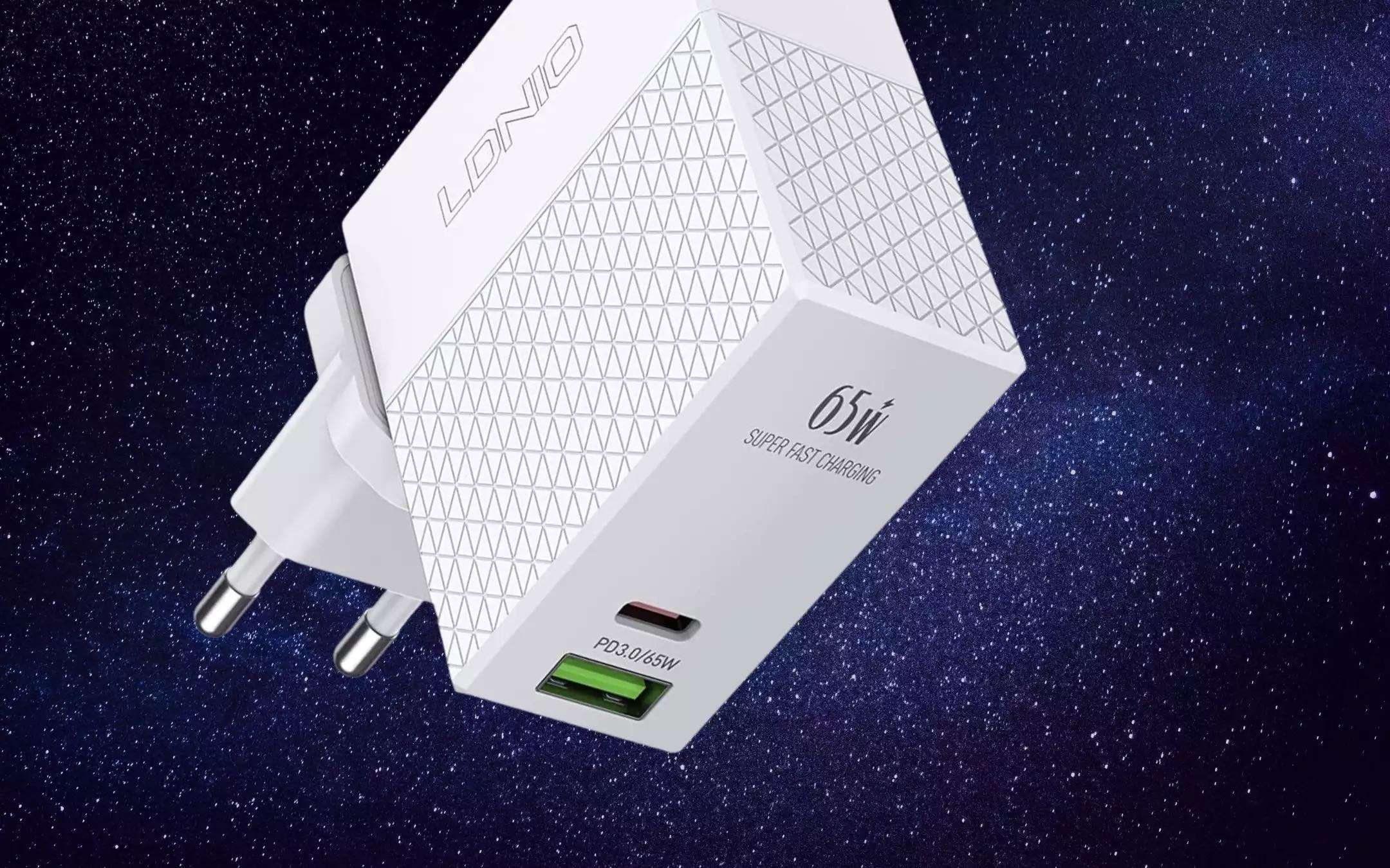 Potente caricatore 65W a 13€: FOLLIA totale su Amazon, finirà subito Potente caricatore 65W a 13€: FOLLIA totale su Amazon, finirà subito