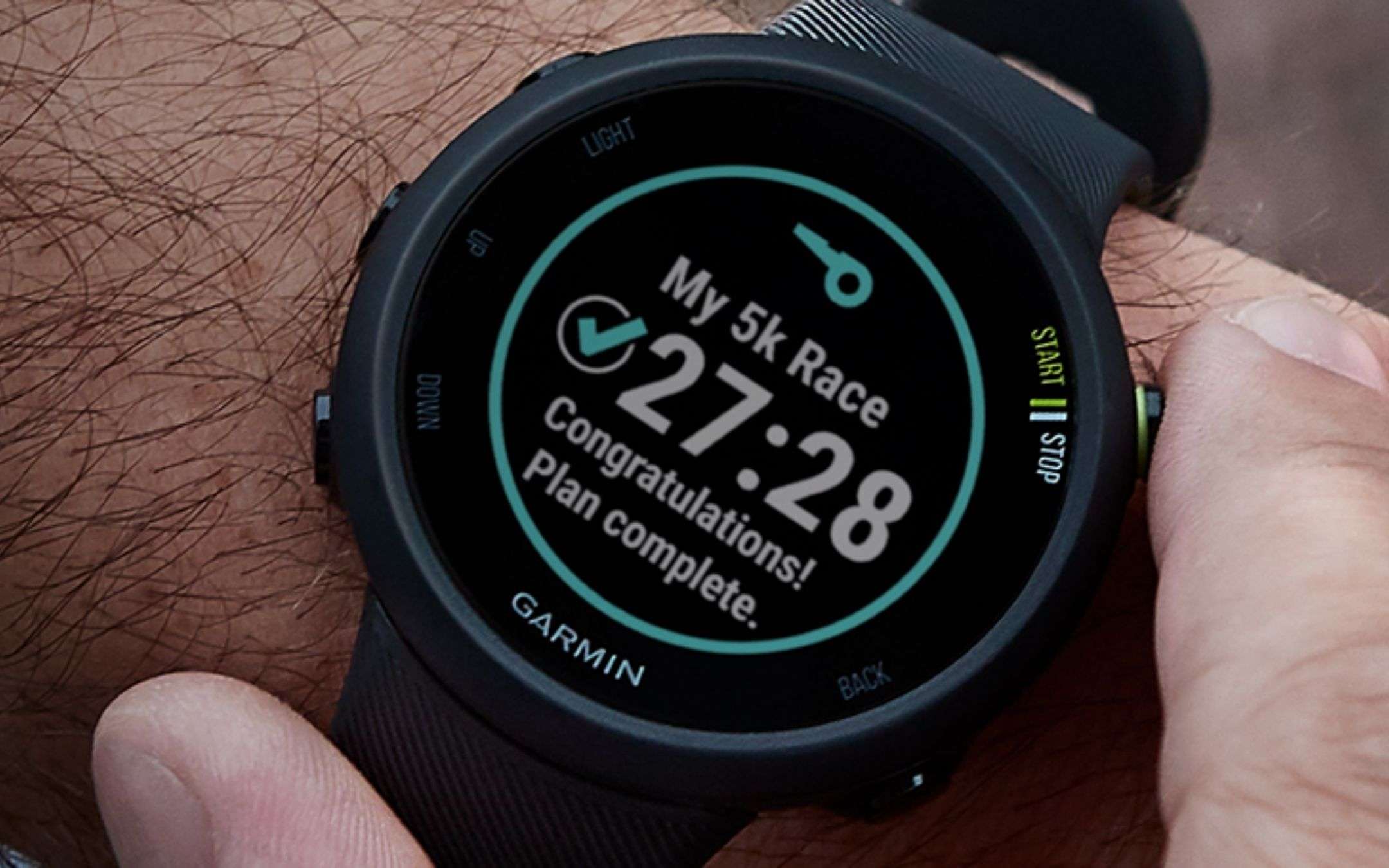 Garmin Forerunner 45: smartwatch per sportivi in offerta SHOCK (-43%)