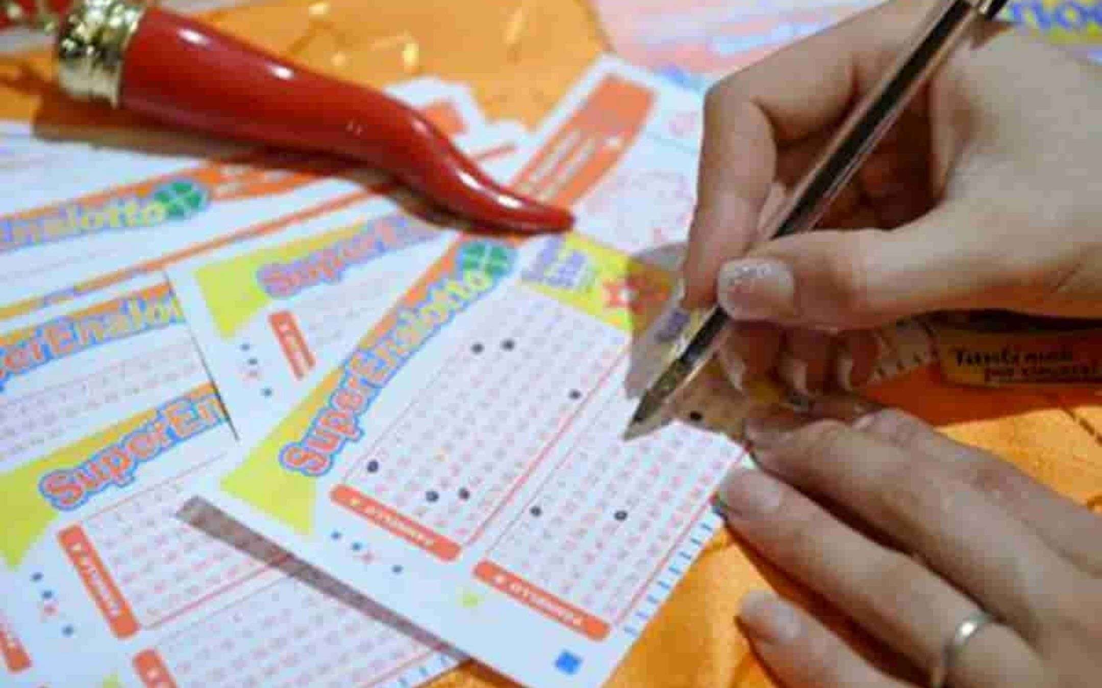 SuperEnalotto, Lotto e 10eLotto: estrazioni e numeri di oggi, 7 aprile 