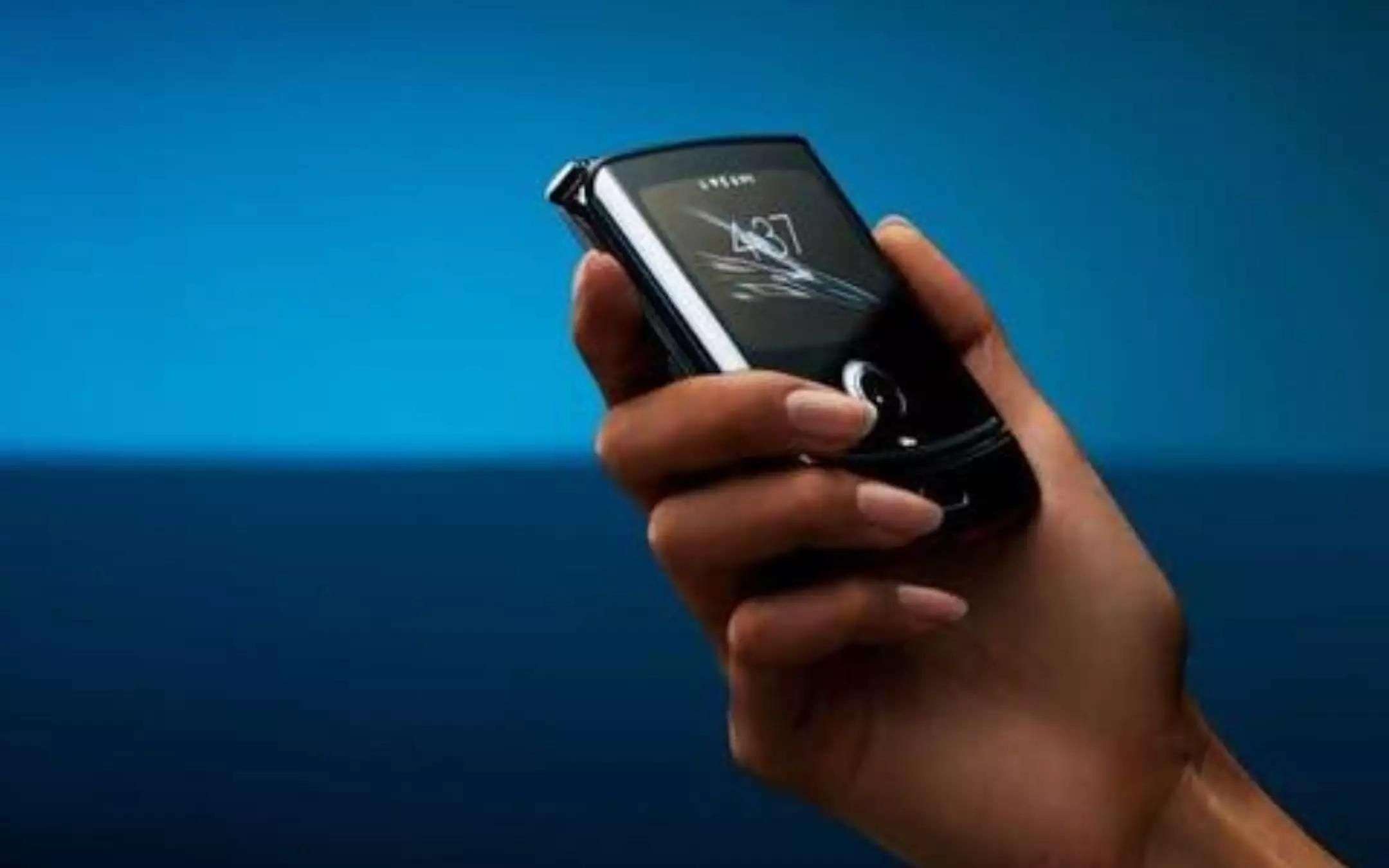 Motorola Razr 3: svelata la data di debutto?