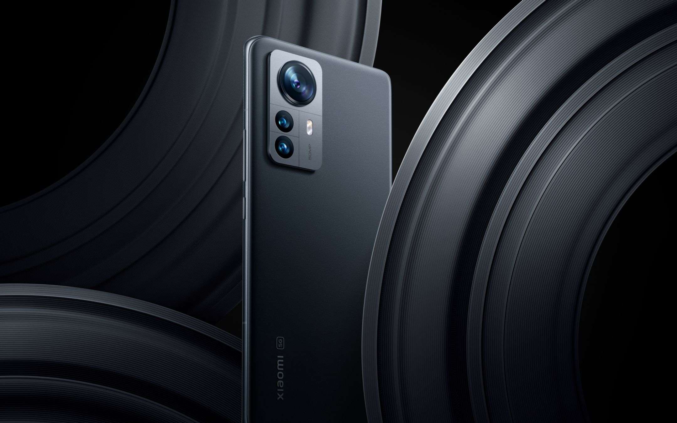 Xiaomi annuncia un nuovo FLAGSHIP con fotocamere LEICA Xiaomi annuncia un nuovo FLAGSHIP con fotocamere LEICA