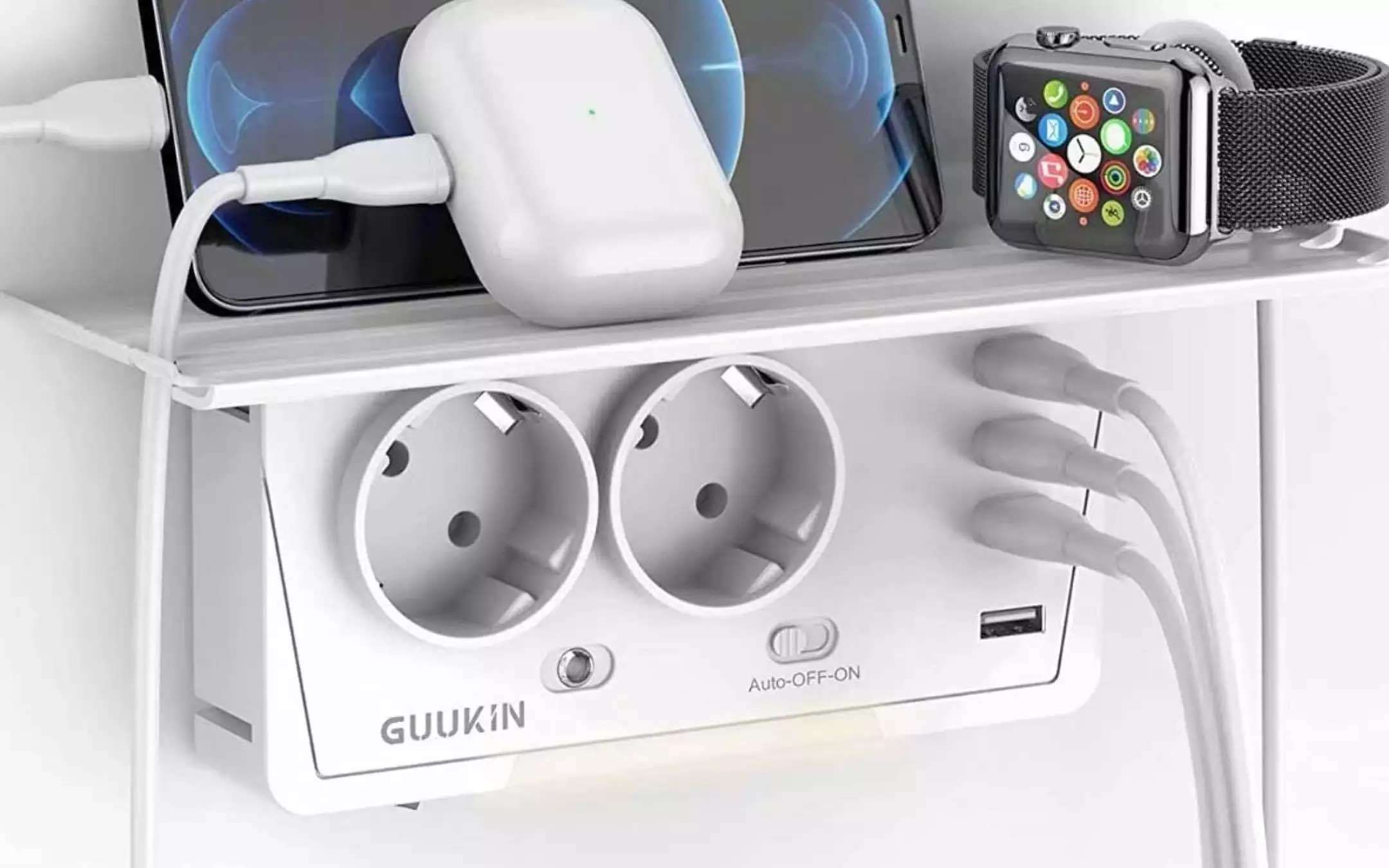 La multipresa con 6 ingressi, luce e mensola è UNICA: 18€ su Amazon La multipresa con 6 ingressi, luce e mensola è UNICA: 18€ su Amazon