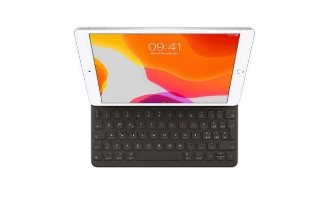 apple-smart-keyboard-ipad-9a-generazione-volantino-unieuro