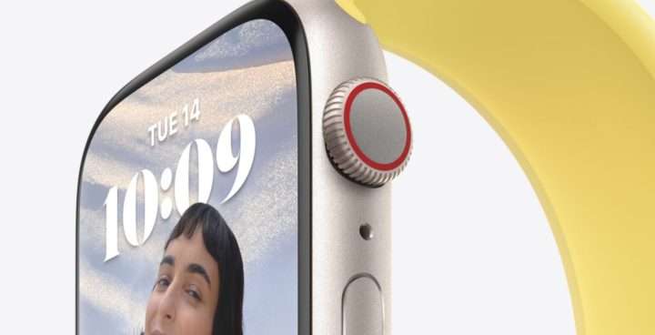 Apple Watch Serie 7, lo smartwatch più bello a prezzo WOW (-17% eBay)