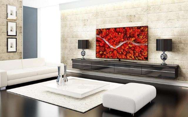 lg-smart-tv-4k-43-pollici-volantino-mediaworld