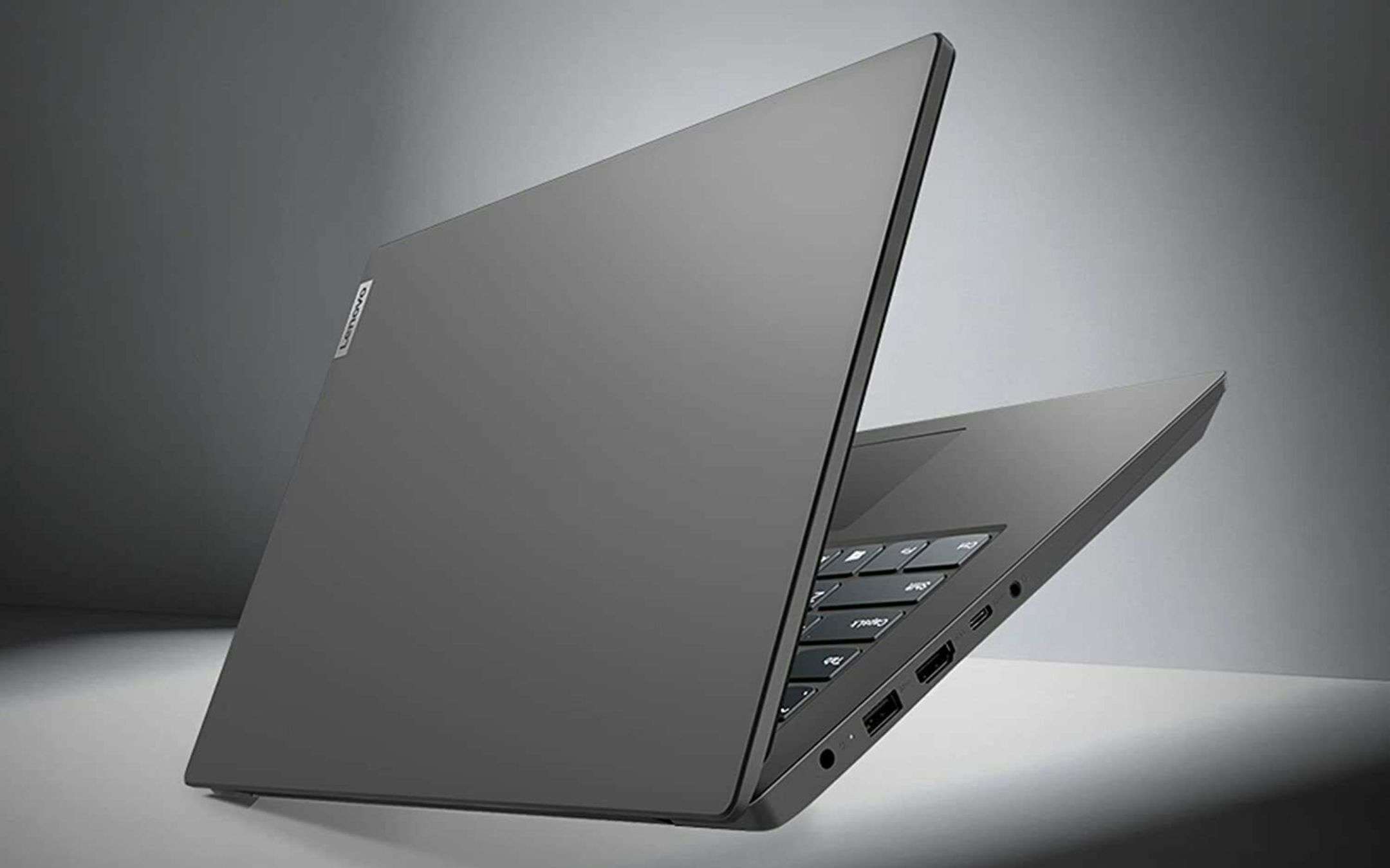 Notebook Lenovo perfetto per lavoro e svago a prezzo REGALO (-36%)