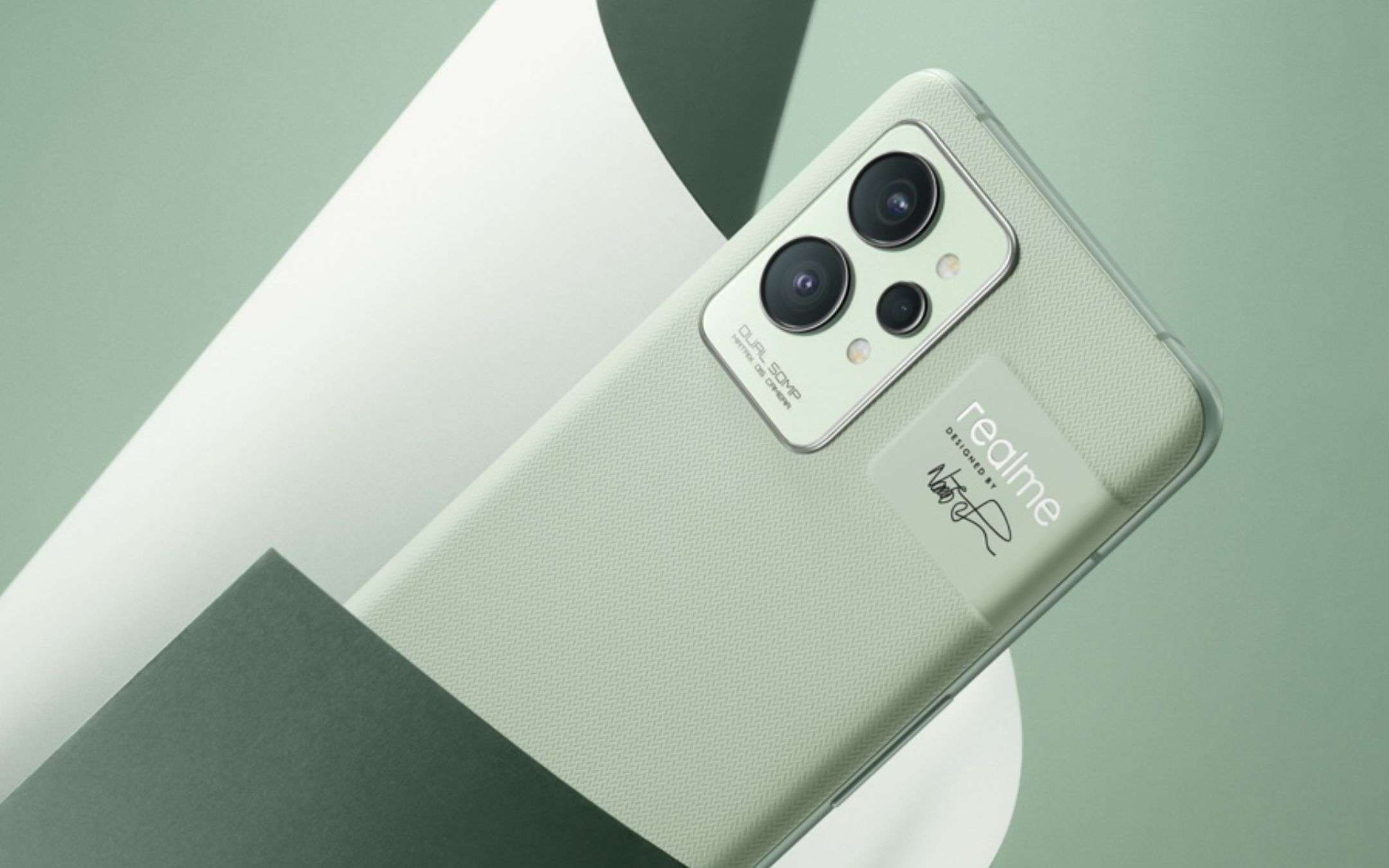 Realme GT 2, top di gamma STREPITOSO a prezzo FOLLE su Amazon Realme GT 2, top di gamma STREPITOSO a prezzo FOLLE su Amazon