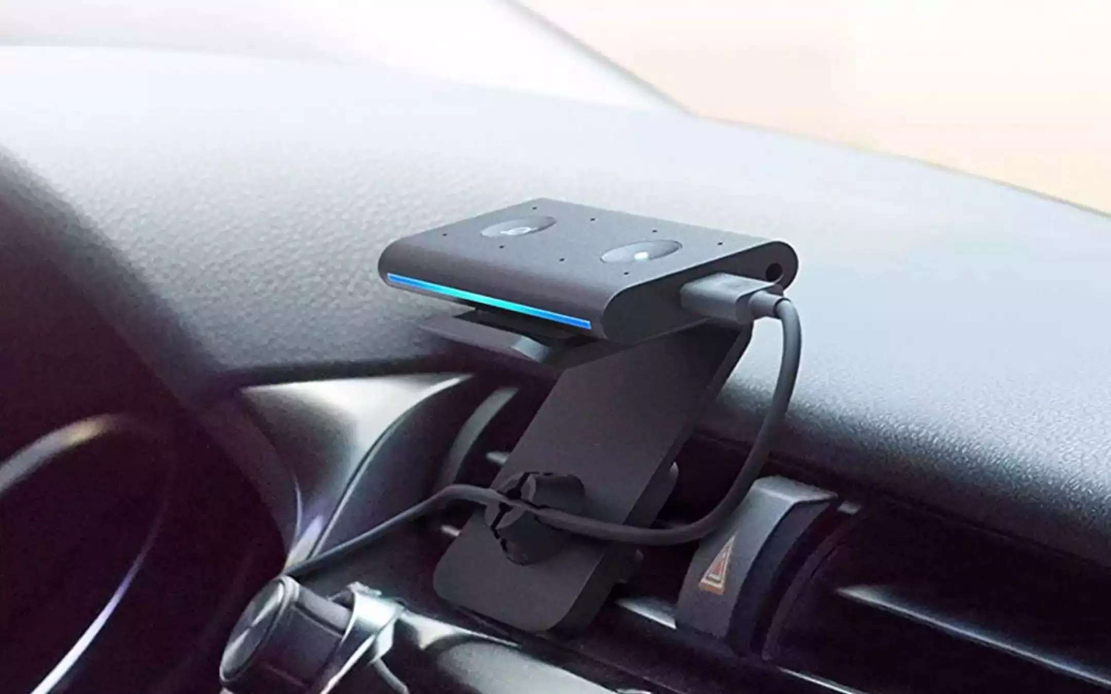 È tornato, ma va a ruba: Amazon Echo Auto a 39€, auto subito SMART È tornato, ma va a ruba: Amazon Echo Auto a 39€, auto subito SMART