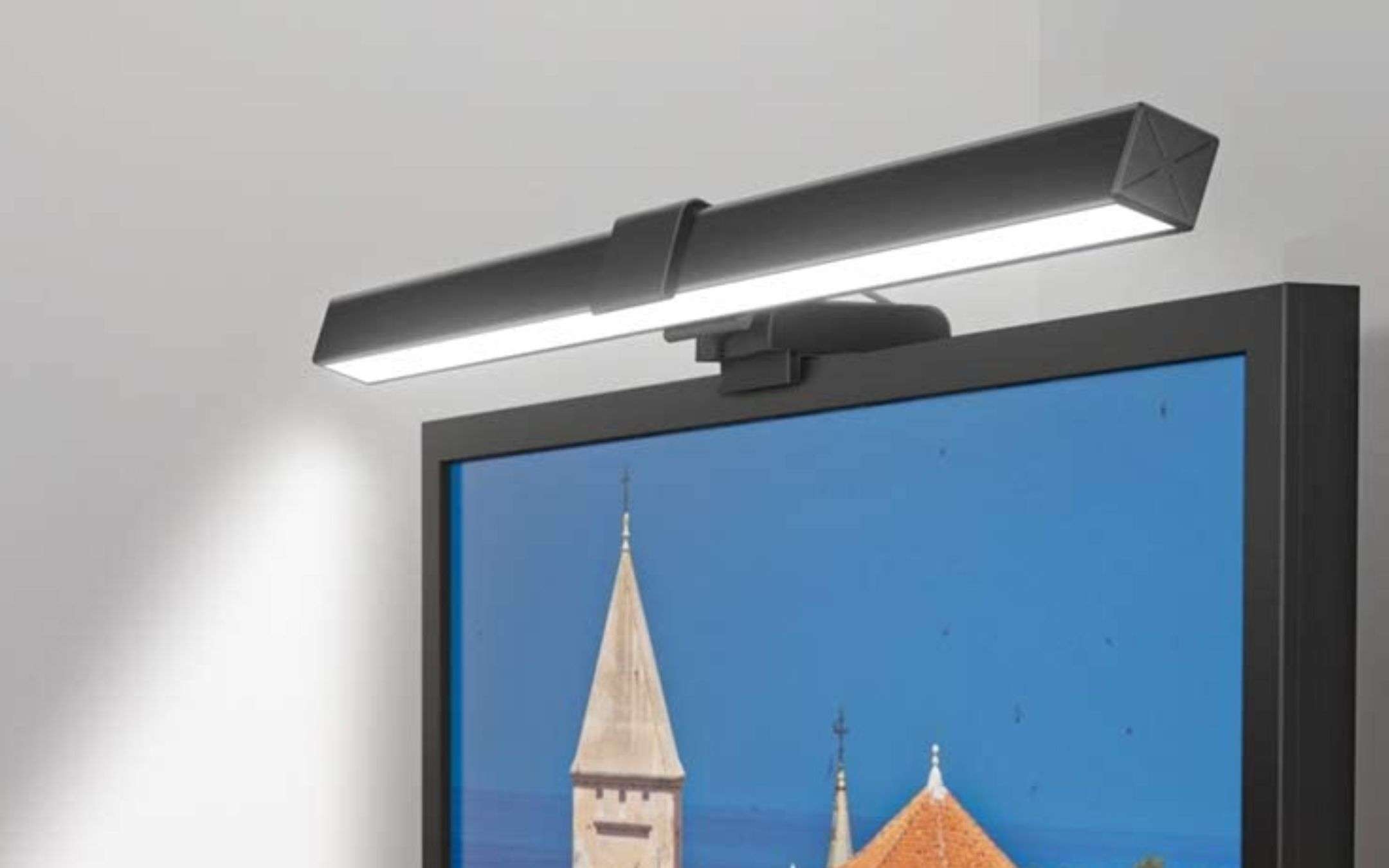 Lampada da schermo in sconto del 70% su Amazon: a 11€ è REGALATA Lampada da schermo in sconto del 70% su Amazon: a 11€ è REGALATA