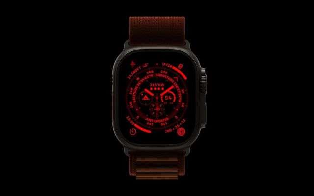 Apple Watch Ultra night mode