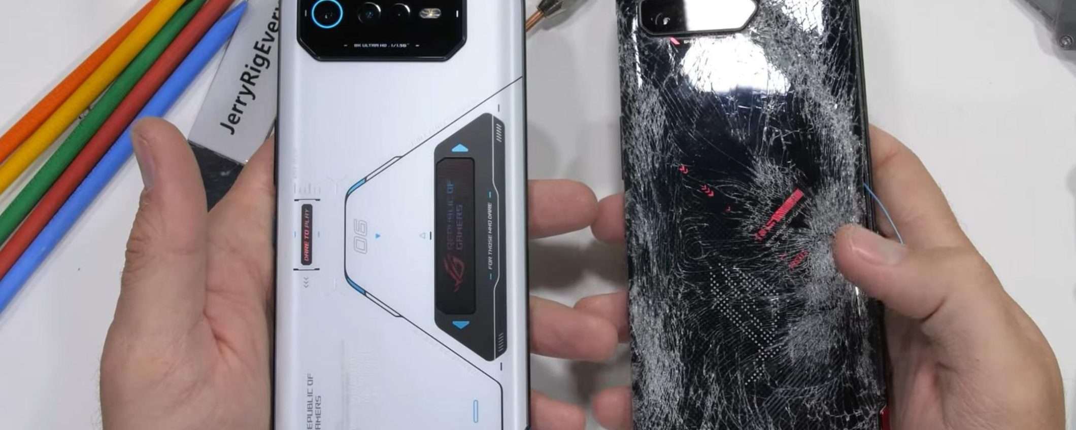 Asus ROG Phone 6 Pro: una costruzione TROPPO fragile (VIDEO) Asus ROG Phone 6 Pro: una costruzione TROPPO fragile (VIDEO)