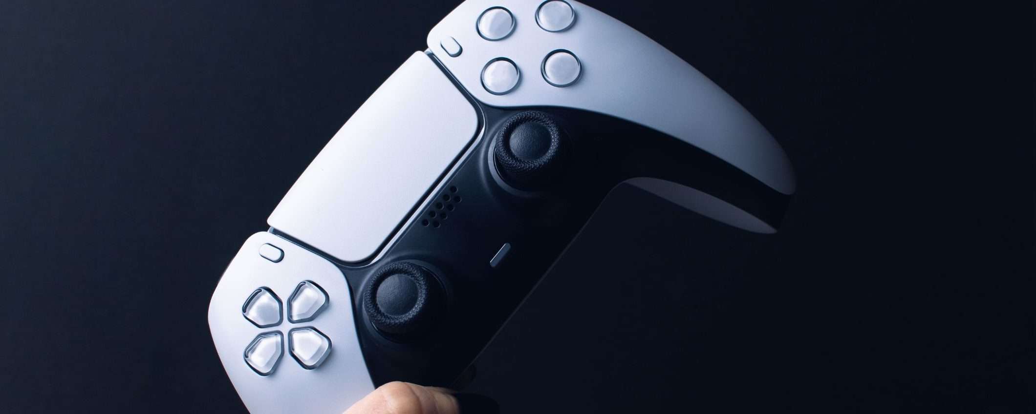 DualSense in offerta a 39 euro: prezzo CLAMOROSO per il controller PS5 DualSense in offerta a 39 euro: prezzo CLAMOROSO per il controller PS5