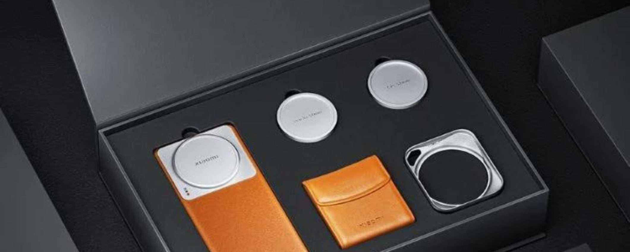 Xiaomi svela la confezione di uno smartphone che NON potete comprare Xiaomi svela la confezione di uno smartphone che NON potete comprare