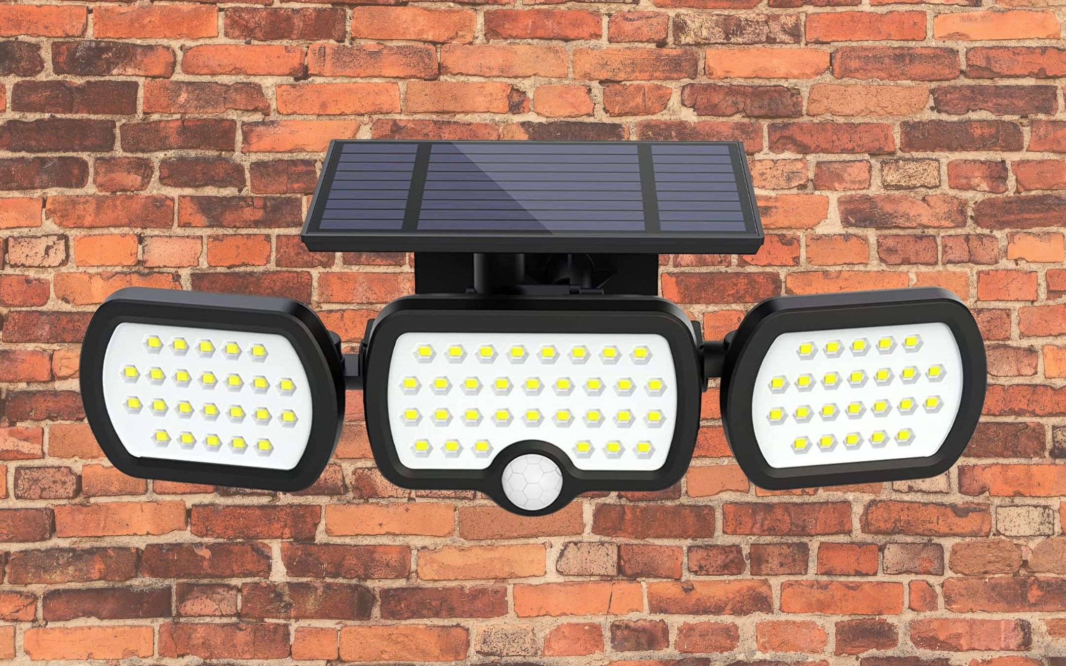 Luminosissima luce solare 1200 lumen a 3 teste a 17€: illumina GRATIS