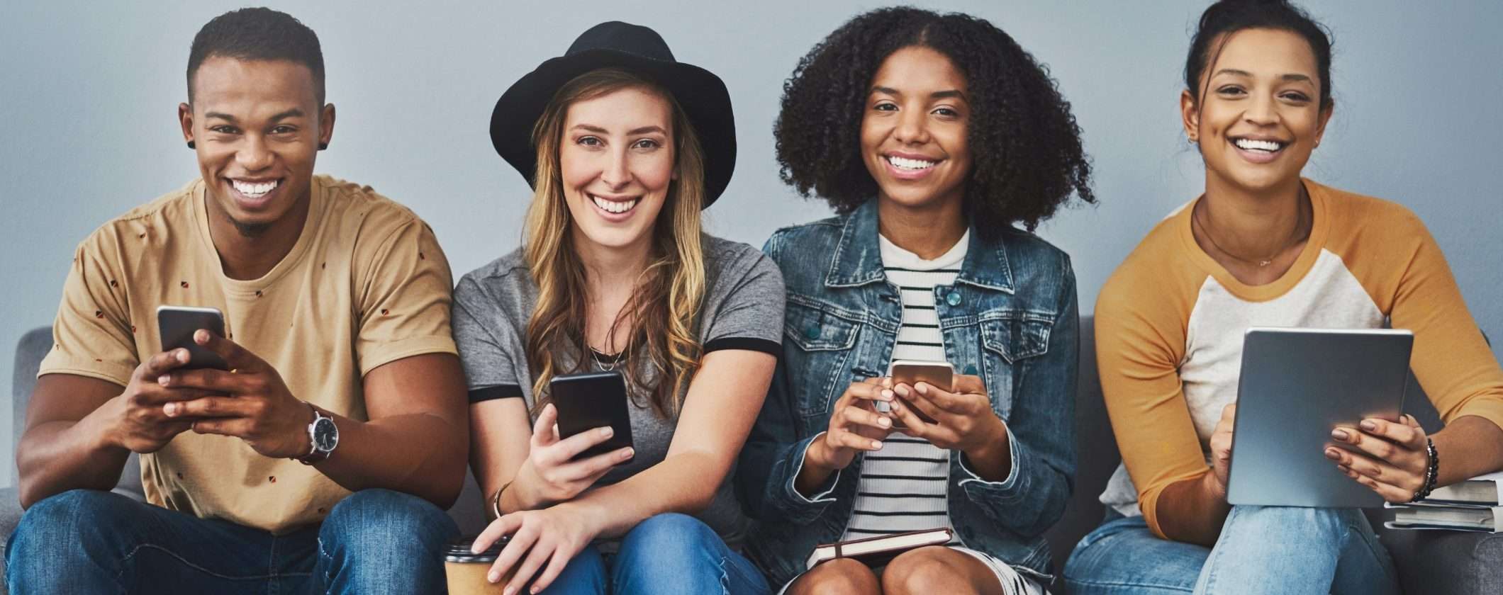 Navigazione SENZA RISCHI? La soluzione è CyberGhost VPN Navigazione SENZA RISCHI? La soluzione è CyberGhost VPN