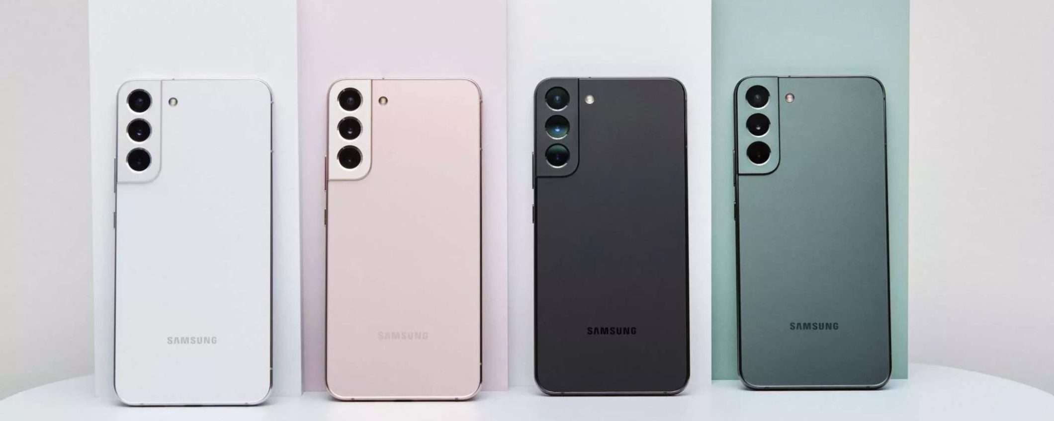 Presto si potranno utilizzare gli smartphone sull'aereo Presto si potranno utilizzare gli smartphone sull'aereo