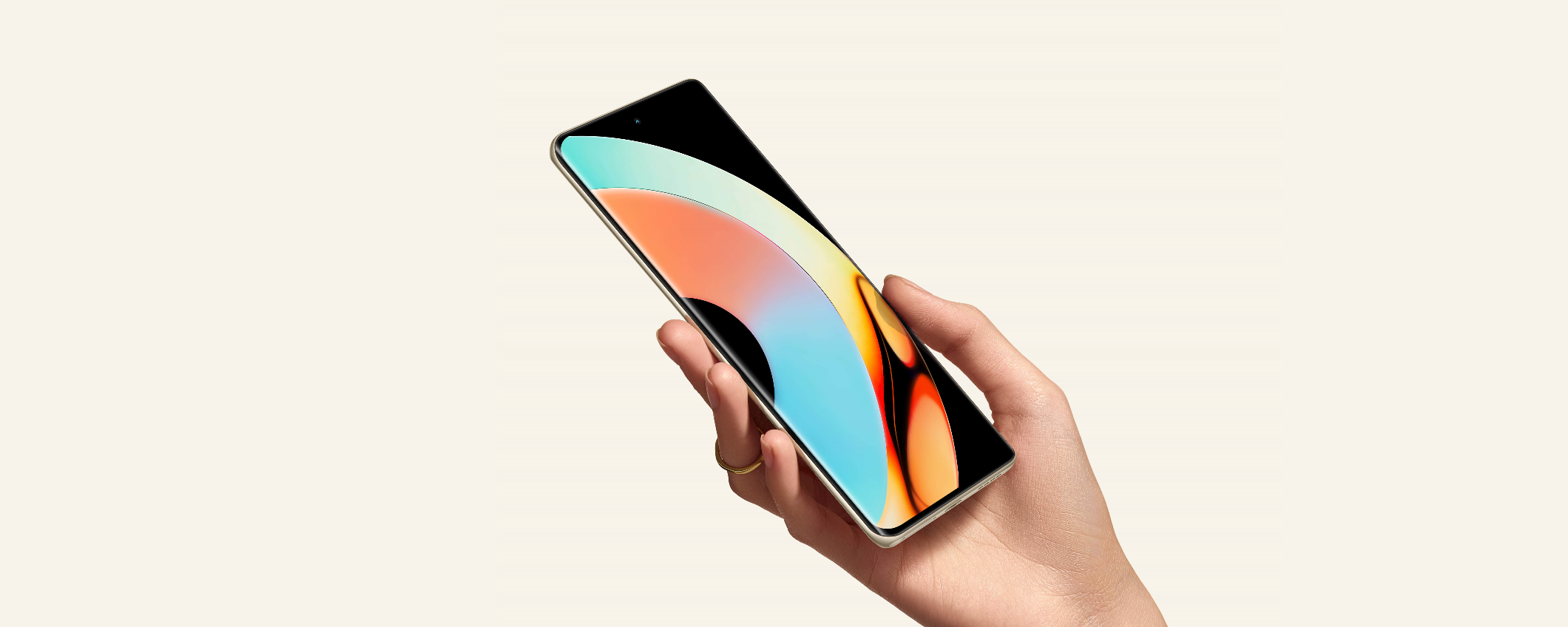 Realme 10 Pro+ UFFICIALE: display curvo a 120Hz e foto a 108MP