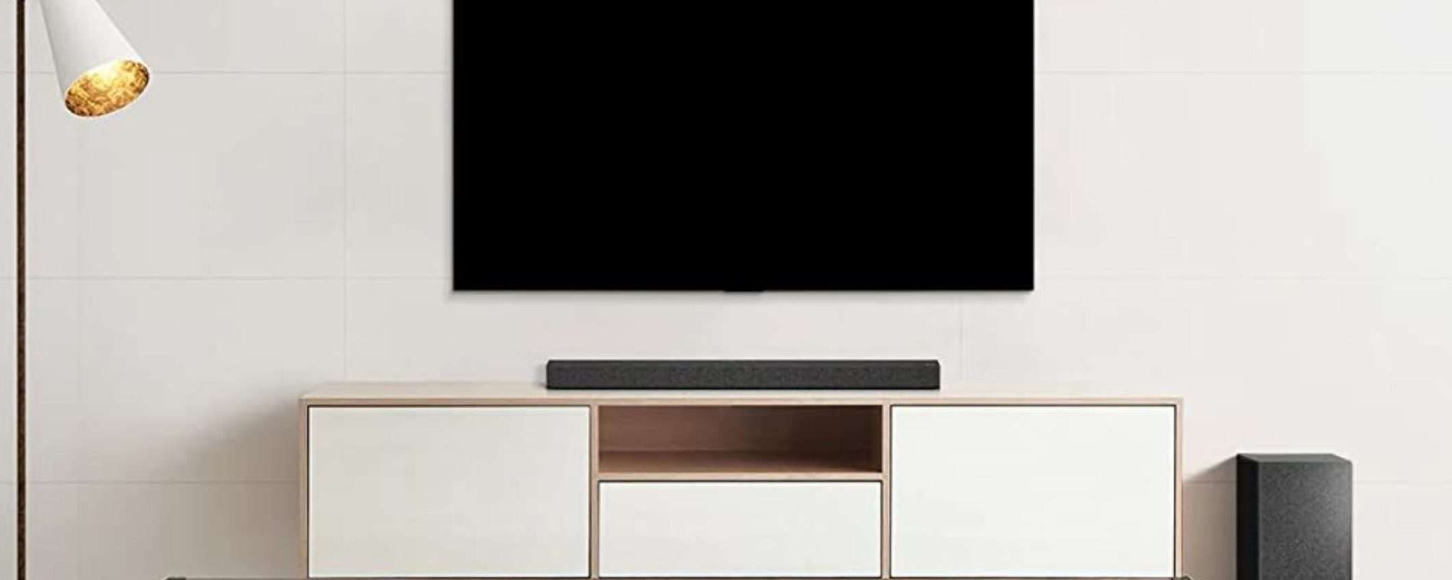 LG, la soundbar 5.1 da 440W costa POCHISSIMO su Amazon (-42%) LG, la soundbar 5.1 da 440W costa POCHISSIMO su Amazon (-42%)