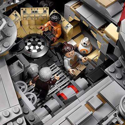 LEGO Star Wars Millenium Falcon dettagli