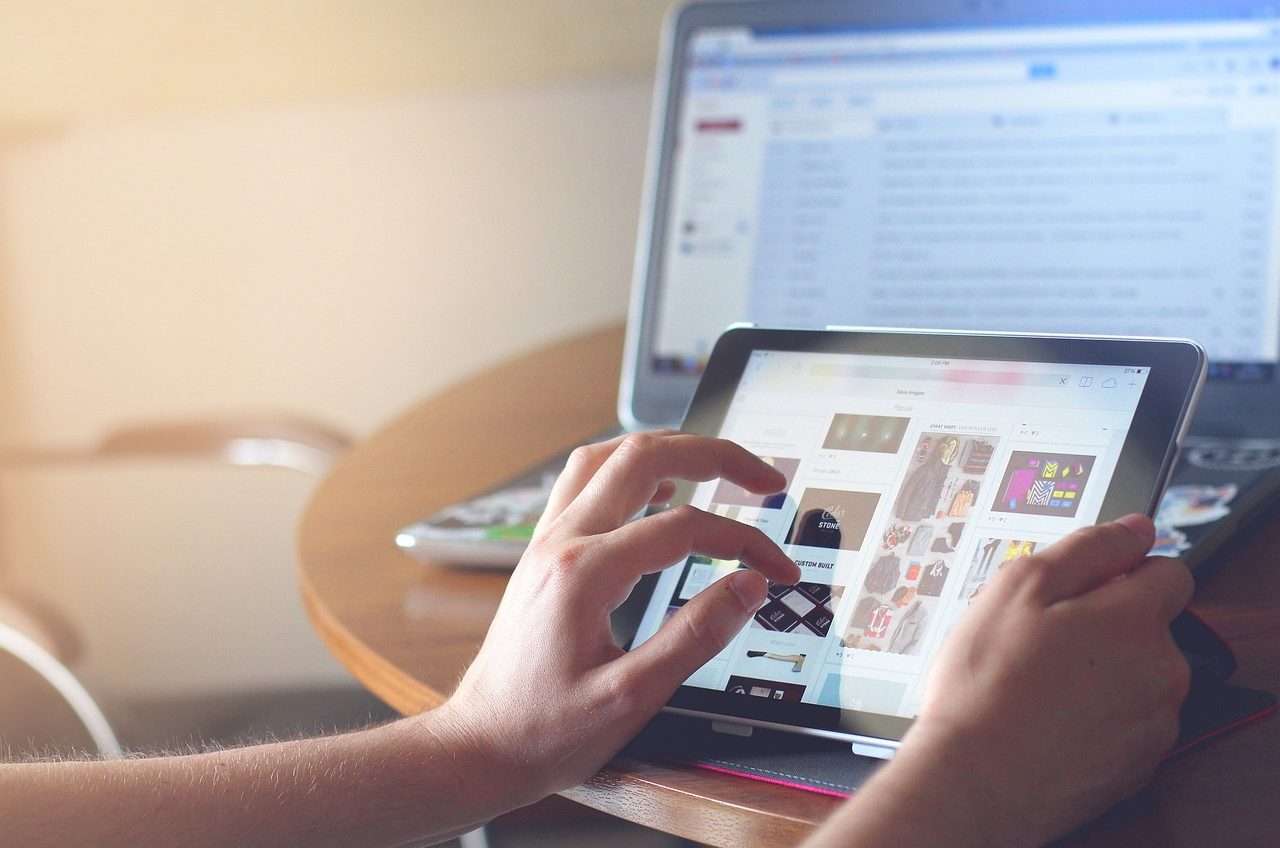 Vodafone offerte solo dati: fino a 100 Giga sempre con te Vodafone offerte solo dati: fino a 100 Giga sempre con te