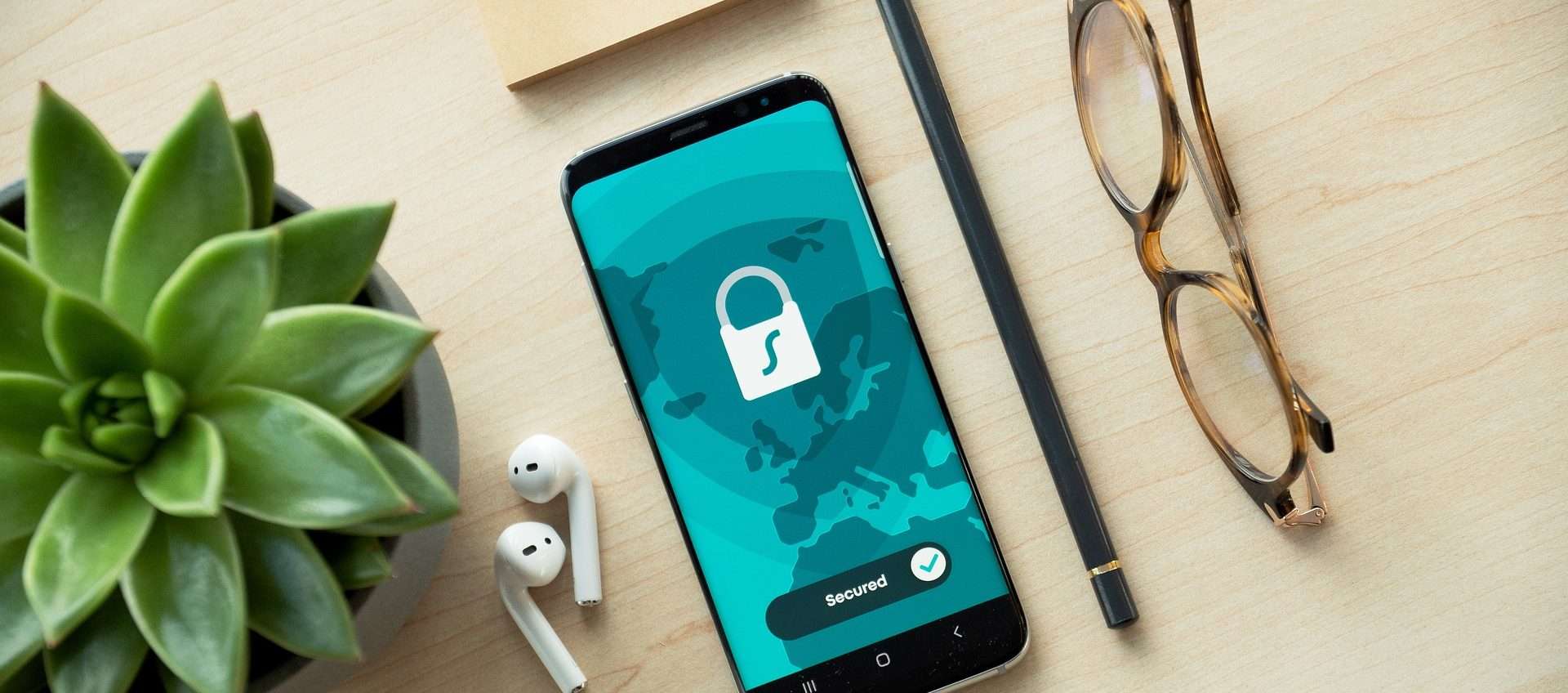 VPN per Android: ecco la SCELTA GIUSTA per navigare veloci e in sicurezza VPN per Android: ecco la SCELTA GIUSTA per navigare veloci e in sicurezza