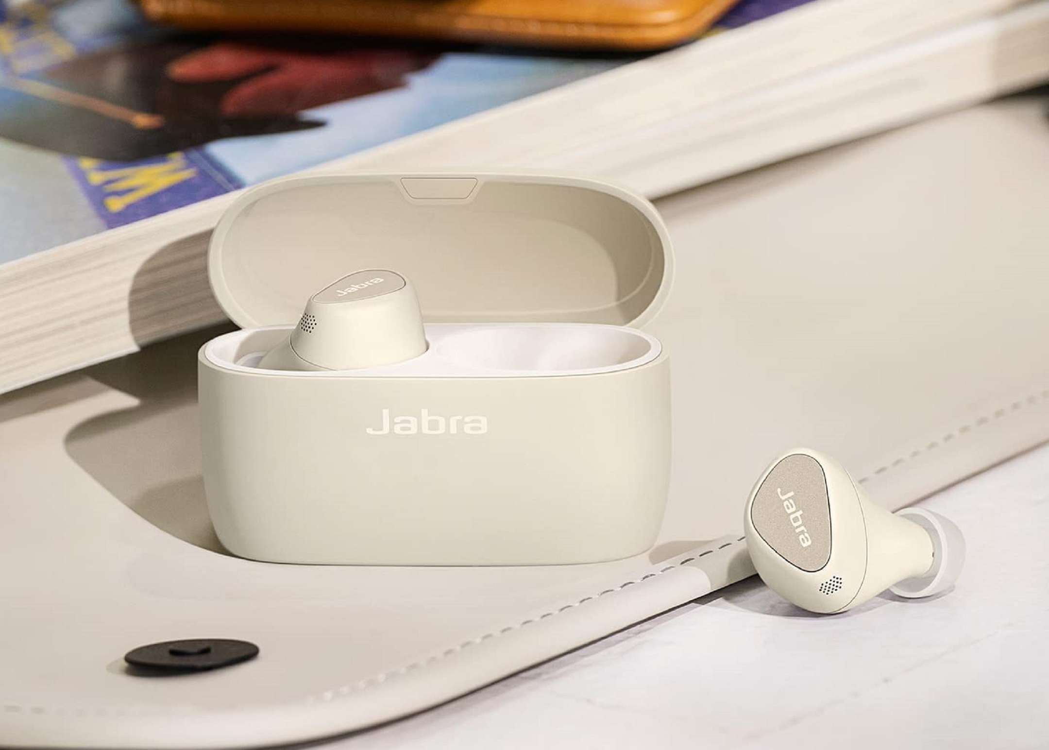  Jabra-Elite-5-sconto-superlativo-li-paghi-meno-di-90-40-