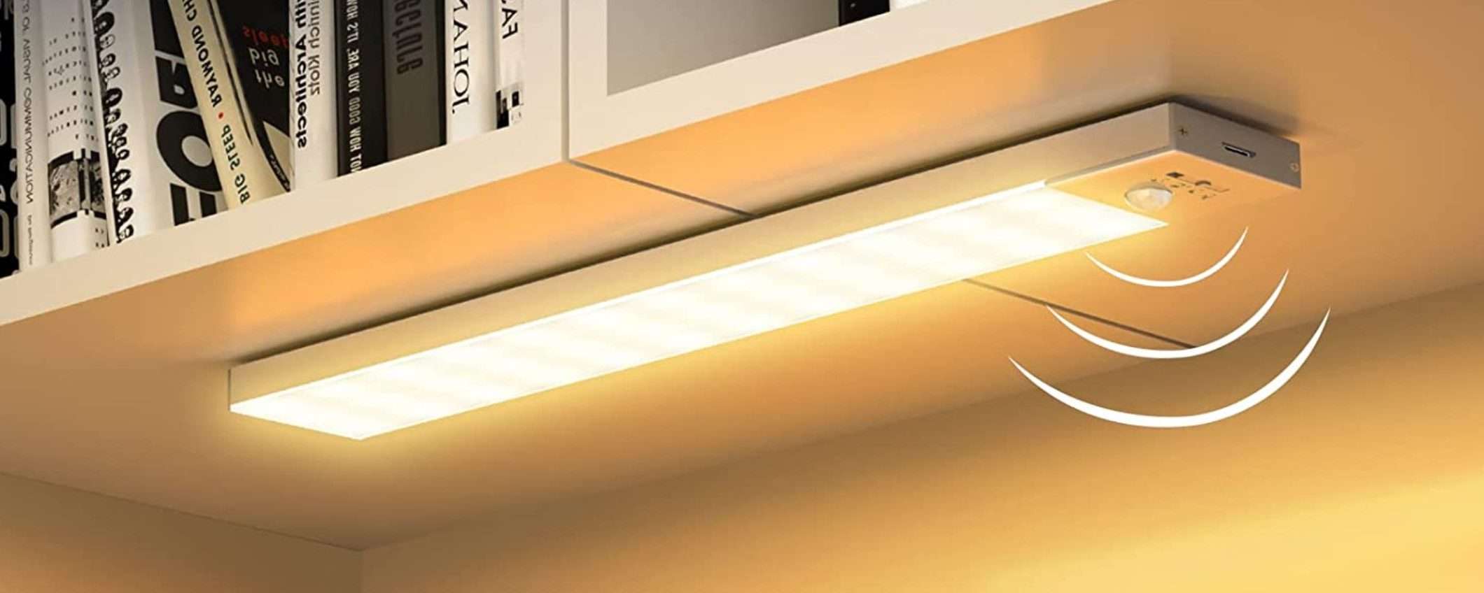 Luce Armadio LED con sensore di movimento: incredibile comodità a soli 17€ Luce Armadio LED con sensore di movimento: incredibile comodità a soli 17€