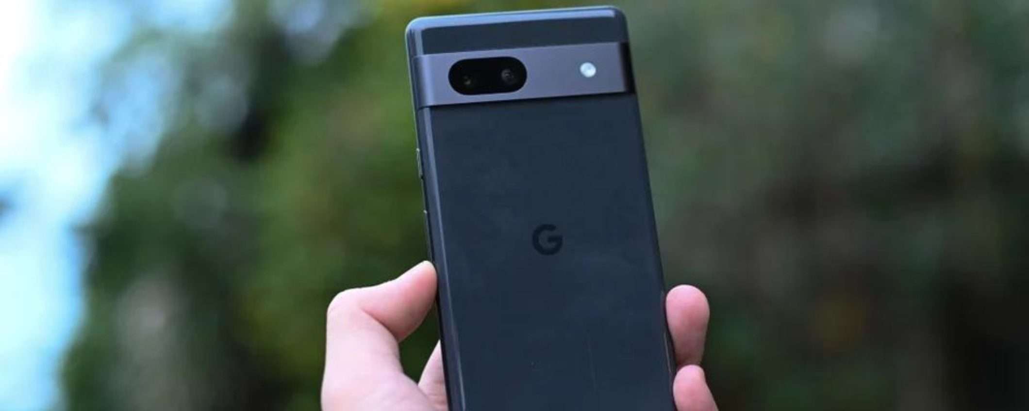 Google Pixel 7a si mostra in tutto il suo splendore online Google Pixel 7a si mostra in tutto il suo splendore online