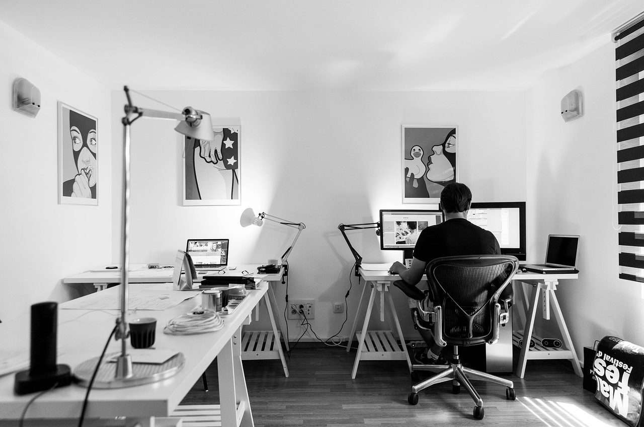 Lokky: l'assicurazione personalizzata e digitale per il tuo business Lokky: l'assicurazione personalizzata e digitale per il tuo business