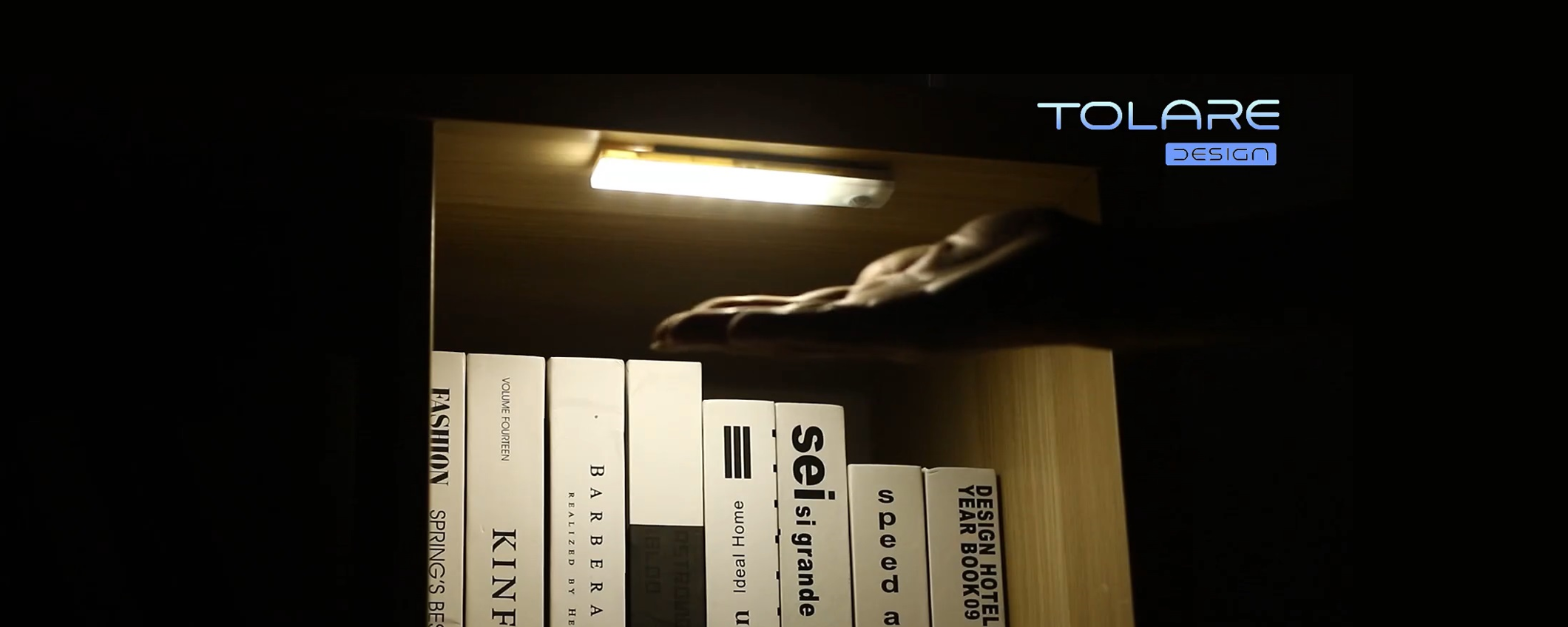 Luci LED con sensore di movimento: 3 strisce luminose ad appena 21€ Luci LED con sensore di movimento: 3 strisce luminose ad appena 21€
