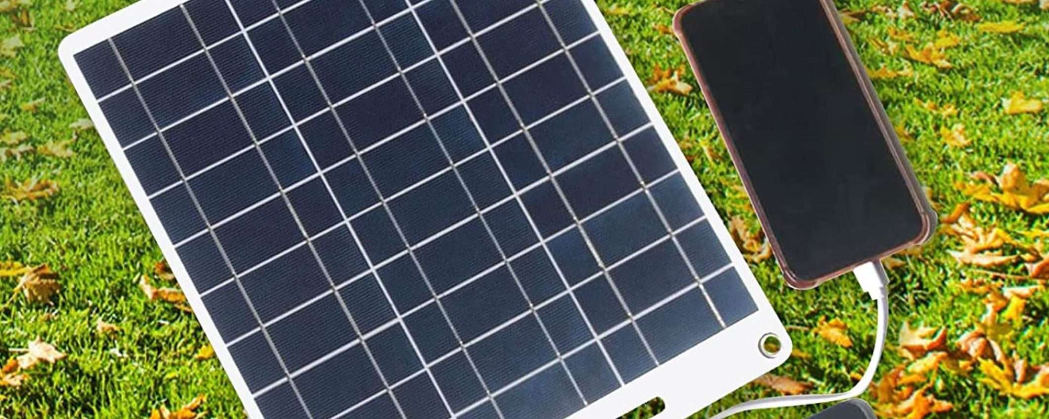 Pannello solare con 2 porte USB: ricarica smartphone e non solo, GENIALATA (26€) Pannello solare con 2 porte USB: ricarica smartphone e non solo, GENIALATA (26€)