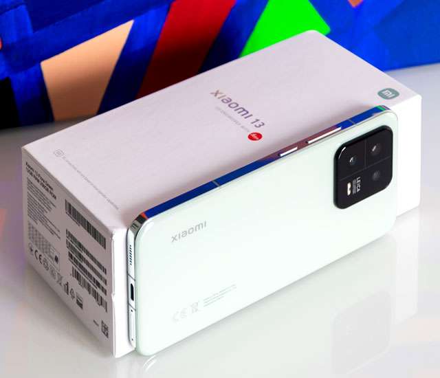 Xiaomi 13: lo smartphone e il suo packaging