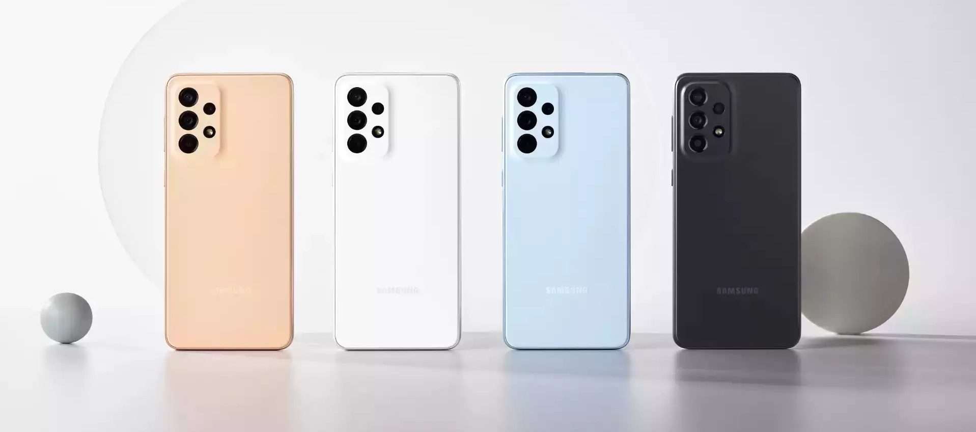 Samsung Galaxy A33 in offerta a meno di 250€: a questo prezzo NON HA RIVALI Samsung Galaxy A33 in offerta a meno di 250€: a questo prezzo NON HA RIVALI
