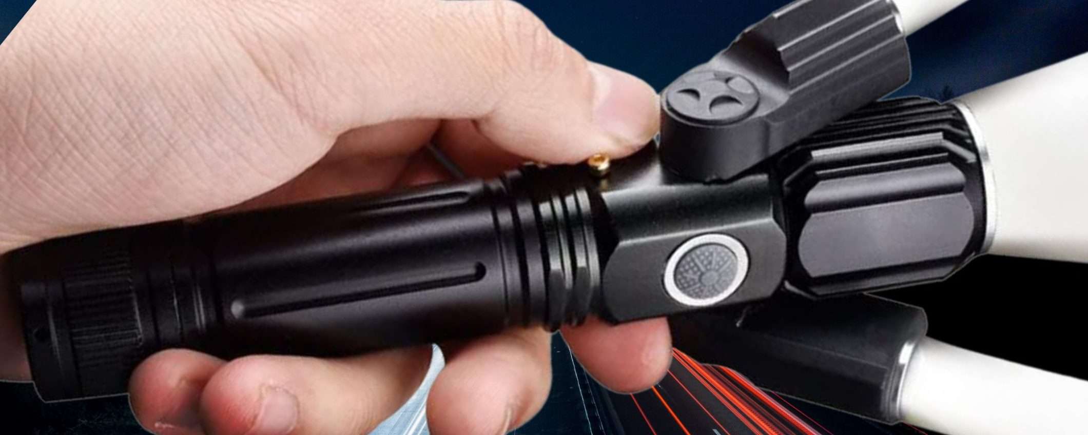 Pazzesca torcia ricaricabile con 3 teste orientabili: GENIALATA a 17€ (-50%) Pazzesca torcia ricaricabile con 3 teste orientabili: GENIALATA a 17€ (-50%)