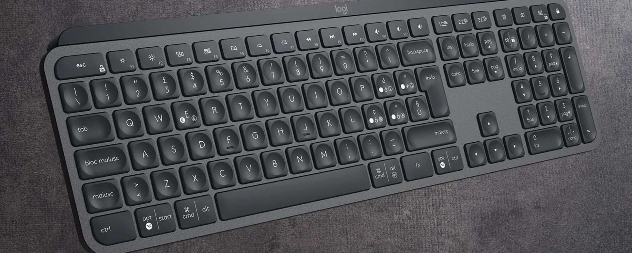 Logitech MX Keys, iconica tastiera PREMIUM a prezzo finalmente basso su Amazon Logitech MX Keys, iconica tastiera PREMIUM a prezzo finalmente basso su Amazon