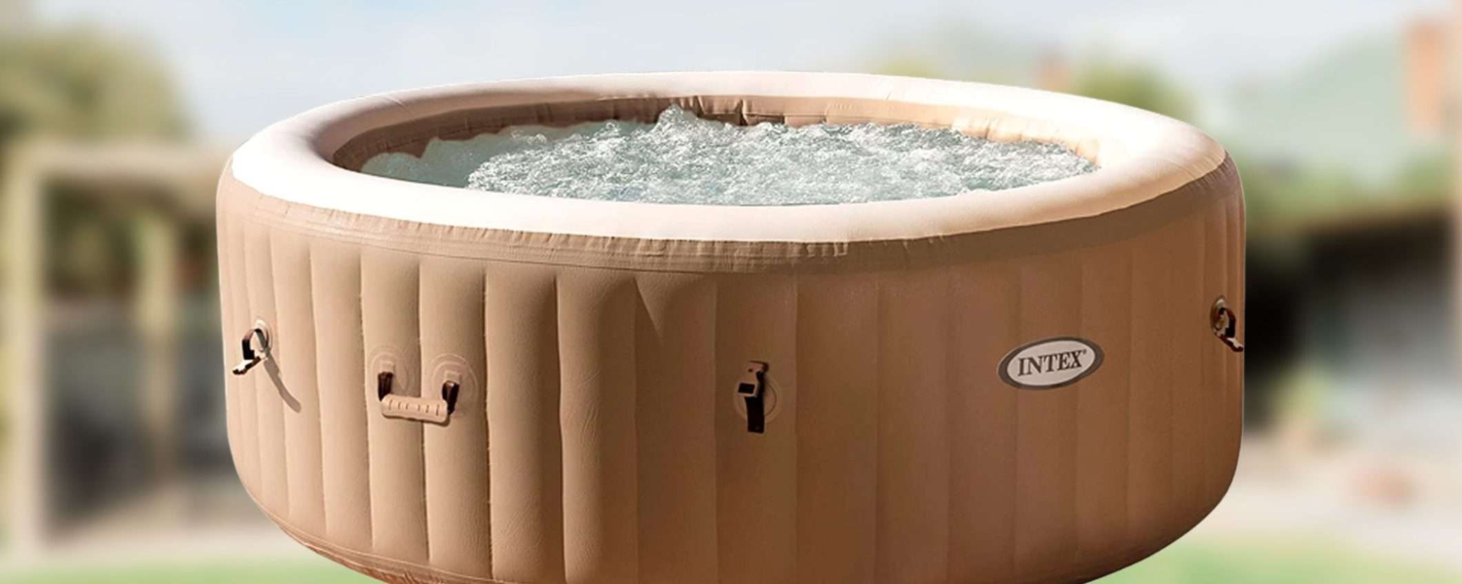 Piscina gonfiabile indromassaggio in super offerta: perfetta per la tua estate Piscina gonfiabile indromassaggio in super offerta: perfetta per la tua estate