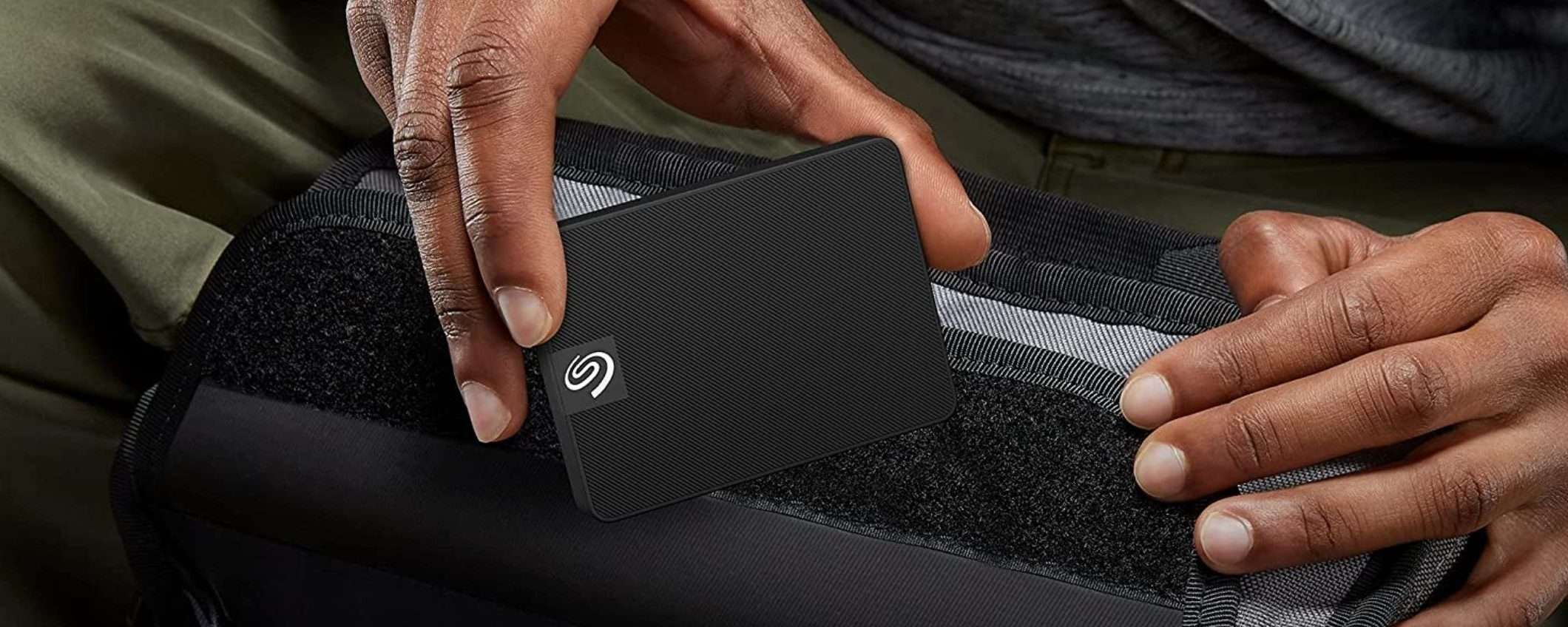500GB sempre in tasca con questo SSD portatile: prezzo BOMBA su Amazon 500GB sempre in tasca con questo SSD portatile: prezzo BOMBA su Amazon