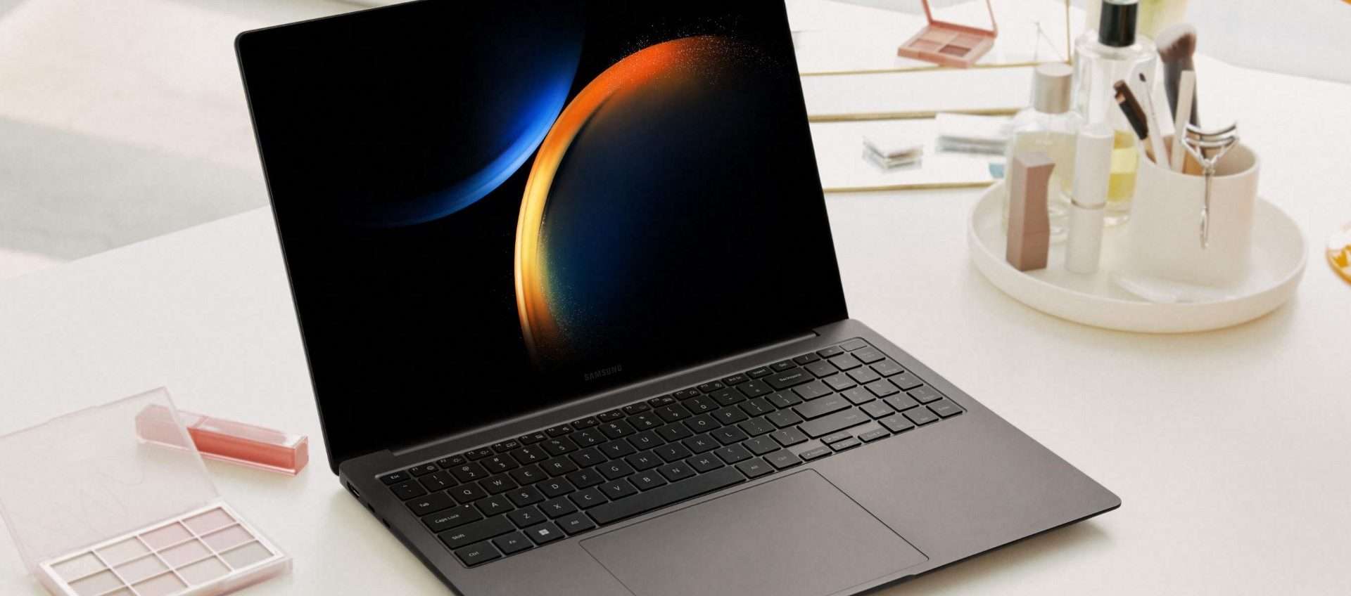 Samsung Galaxy Book 3 Ultra: ora al MINIMO STORICO su Amazon (-800€, anche in 12 rate) Samsung Galaxy Book 3 Ultra: ora al MINIMO STORICO su Amazon (-800€, anche in 12 rate)